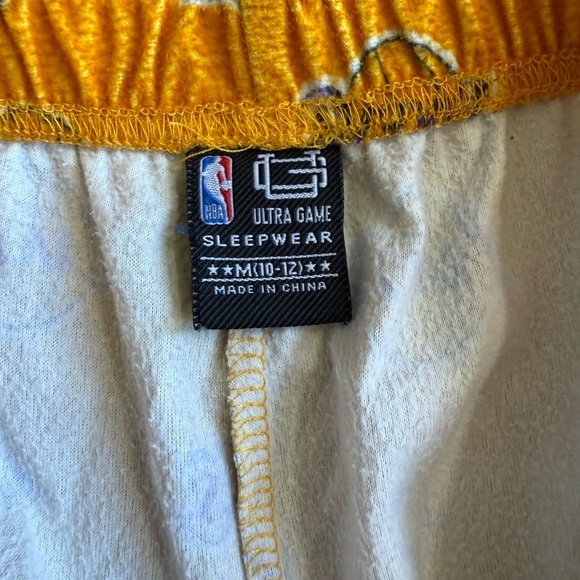 Kids Yellow Los Angeles Lakers NBA Pajama Pants - Picture 6 of 6